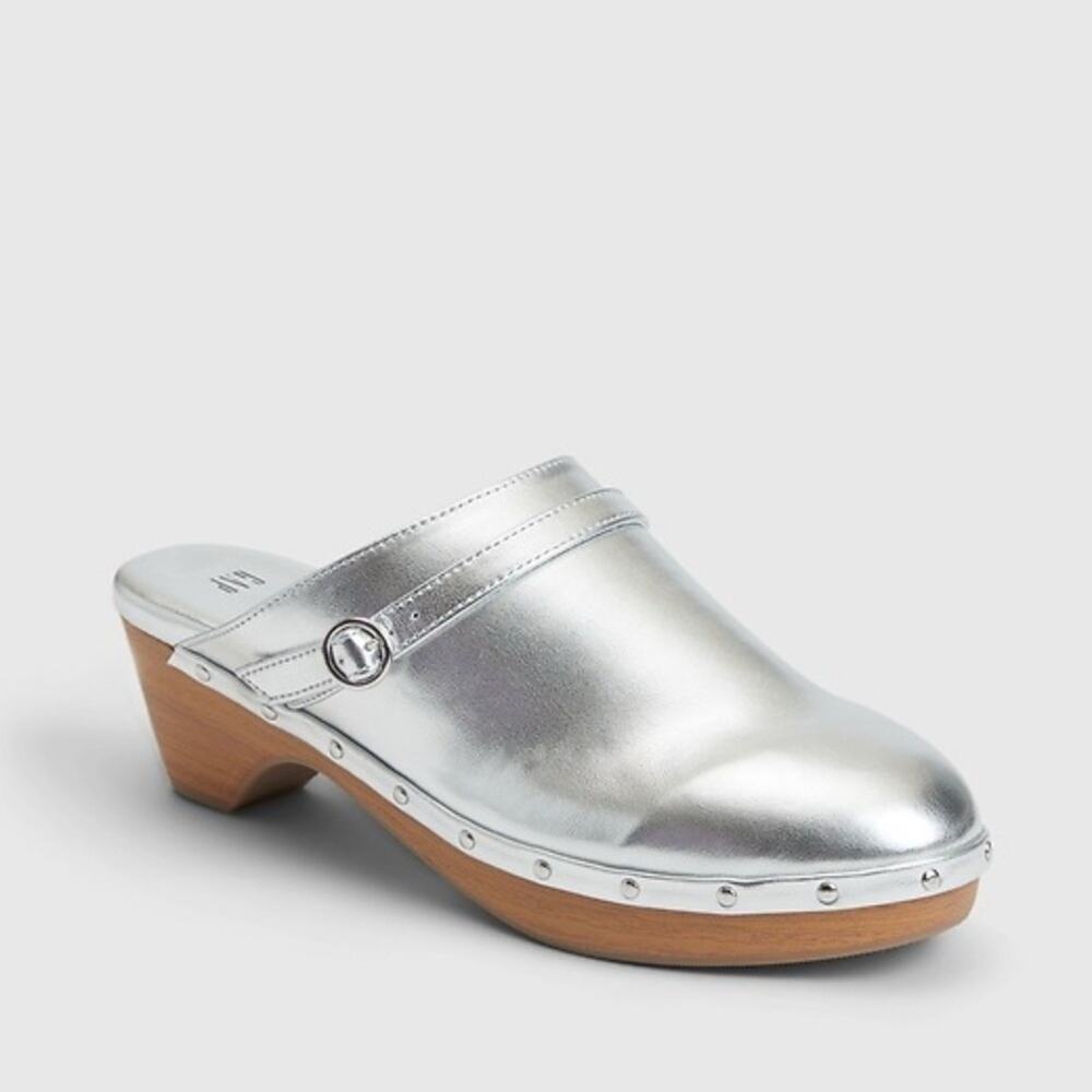 GAP New Faux Leather Metallic Silver Clogs 9 Retro Mules Slip On $69 comfy core
